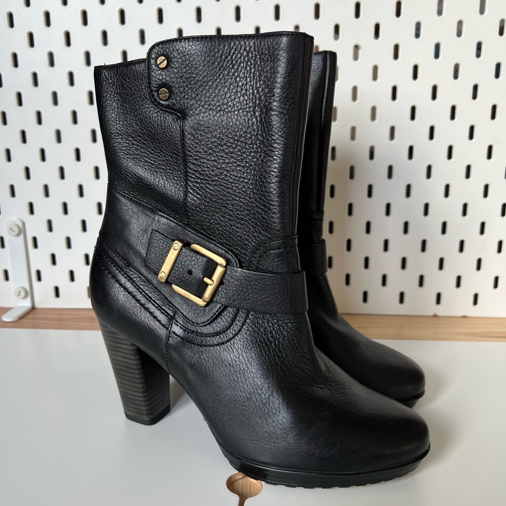 NWOT Clarks indigo Black Leather Lida Sayer Heeled Boots with Gold Buckle 8 - Picture 2 of 14